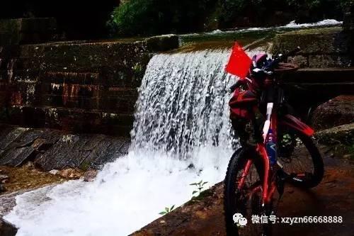 成吉思汗的陵墓在哪里？