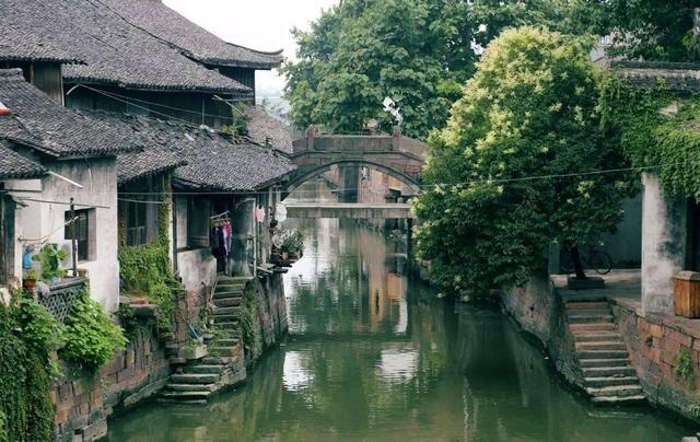 我是河口区的，我想找个钟点工，上午的？